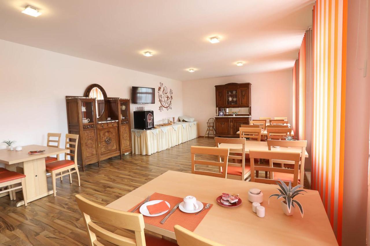 Pension Leonardo Aidenbach Buitenkant foto